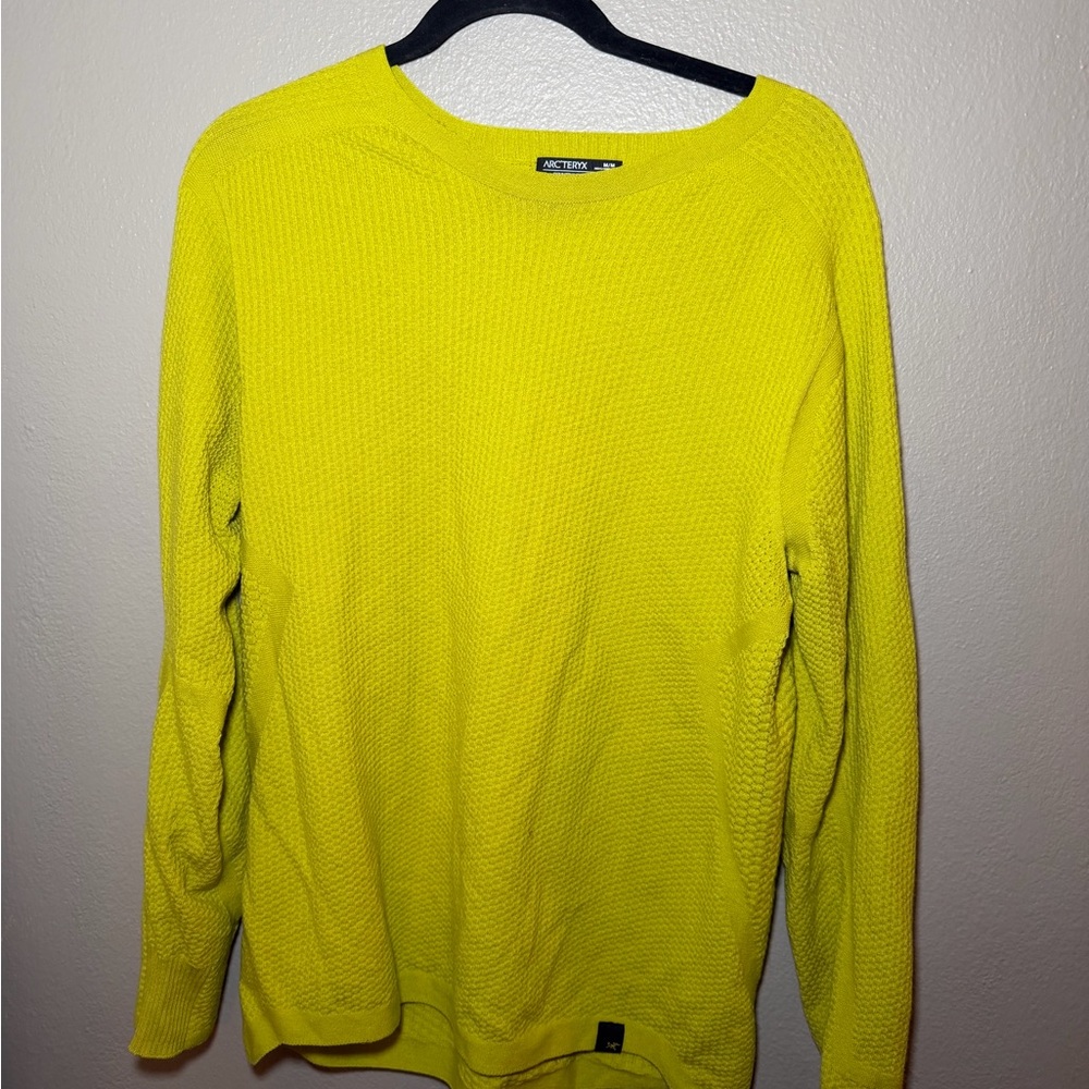 Arc’teryx long sleeve